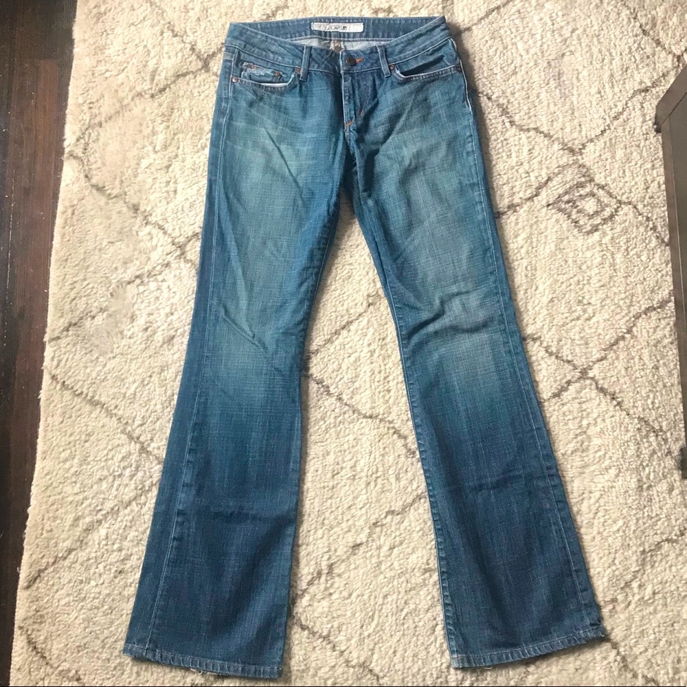 Joe’s Jeans bootcut low-rise jeans - size 28